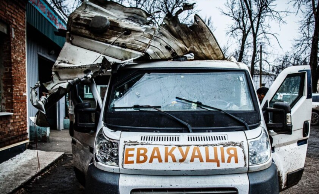 Росіяни прицільно вдарили дроном по евакуаційній місії у Костянтинівці — є загиблий та постраждалі Росіяни прицільно вдарили дроном по евакуаційній місії у Костянтинівці — є загиблий та постраждалі